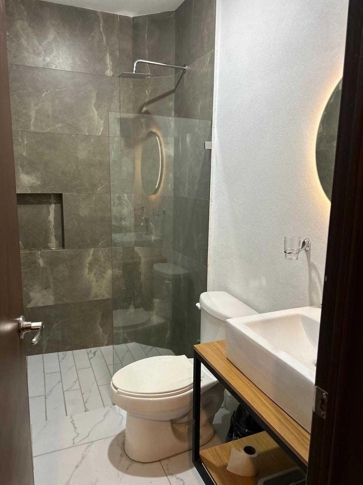 Vidrio Suites Col Americana グアダラハラ エクステリア 写真